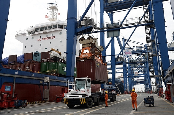 2021 plus de 703 millions de tonnes de marchandises transportées via les ports maritimes